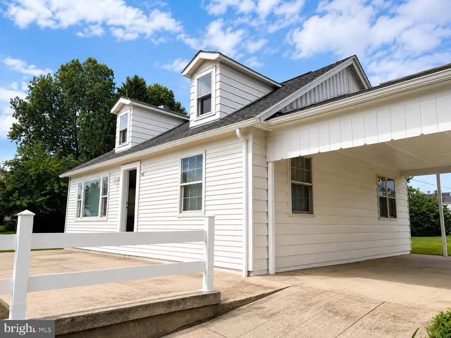 525 Franklin St, Columbia, PA 17512 - #2