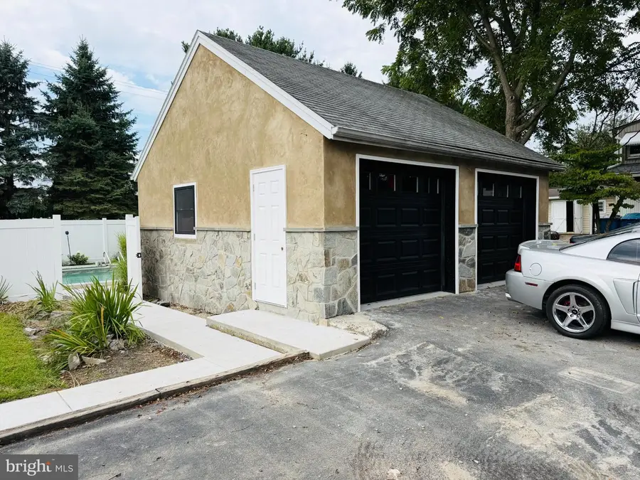 108 Colebrook Rd, Elizabethtown, PA 17022 - #3
