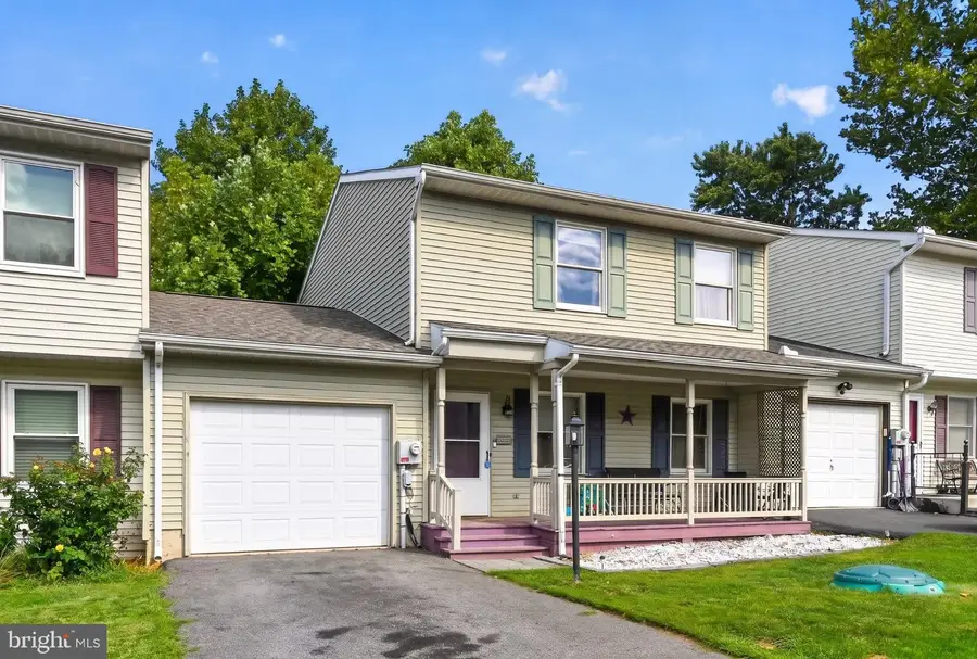33 Sunrise Ter, Millersville, PA 17551 - #2