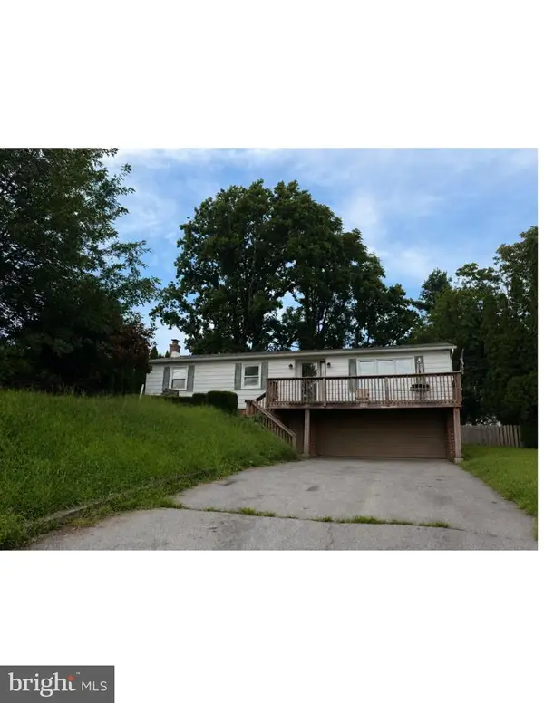 1135 Lebanon Rd, MANHEIM, PA 17545