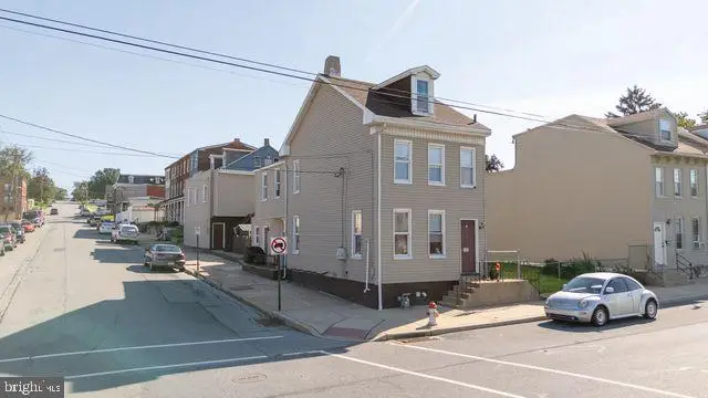 353 N 2nd St, Columbia, PA 17512 - #2