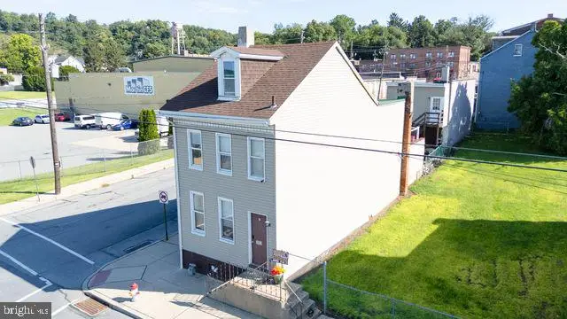 353 N 2nd St, Columbia, PA 17512 - #3