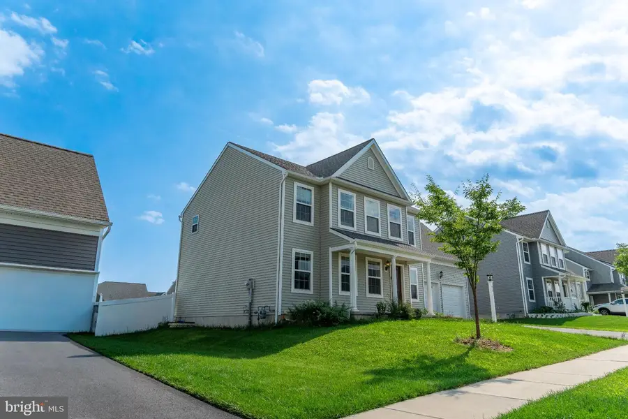 816 Westbrooke Dr, Elizabethtown, PA 17022 - #2