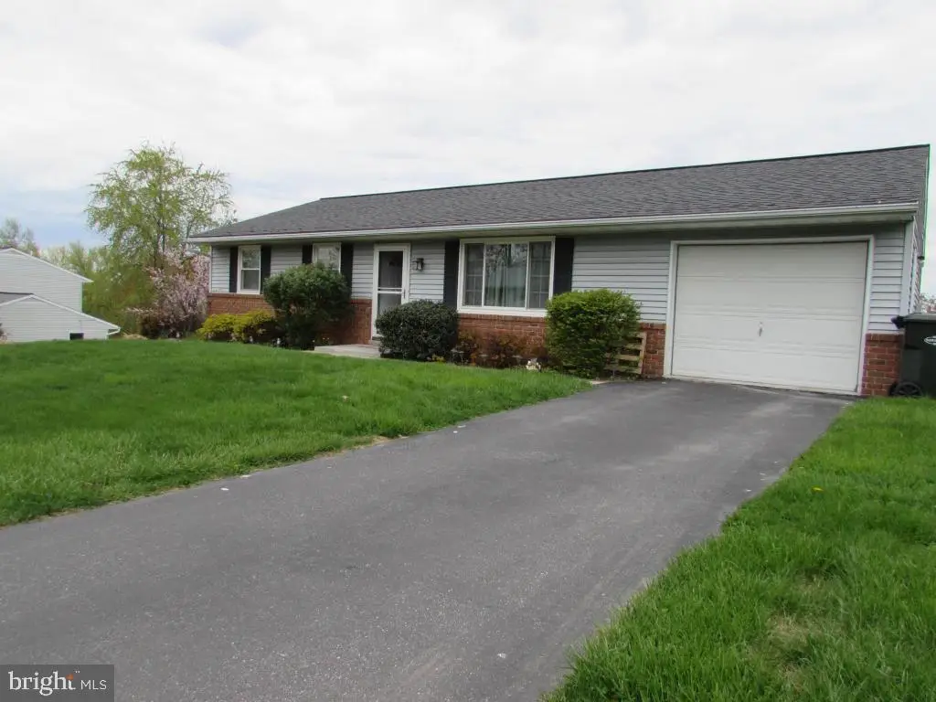 3157 Greenridge Dr, Lancaster, PA 17601 - #1