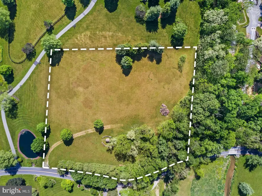 3571 Meadow View Rd, Manheim, PA 17545 - #3