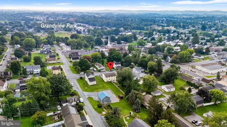 236 N Market Ave, Mount Joy, PA 17552 - #2