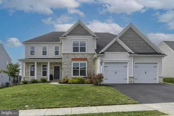 405 Royal Hunt Way, LITITZ, PA 17543