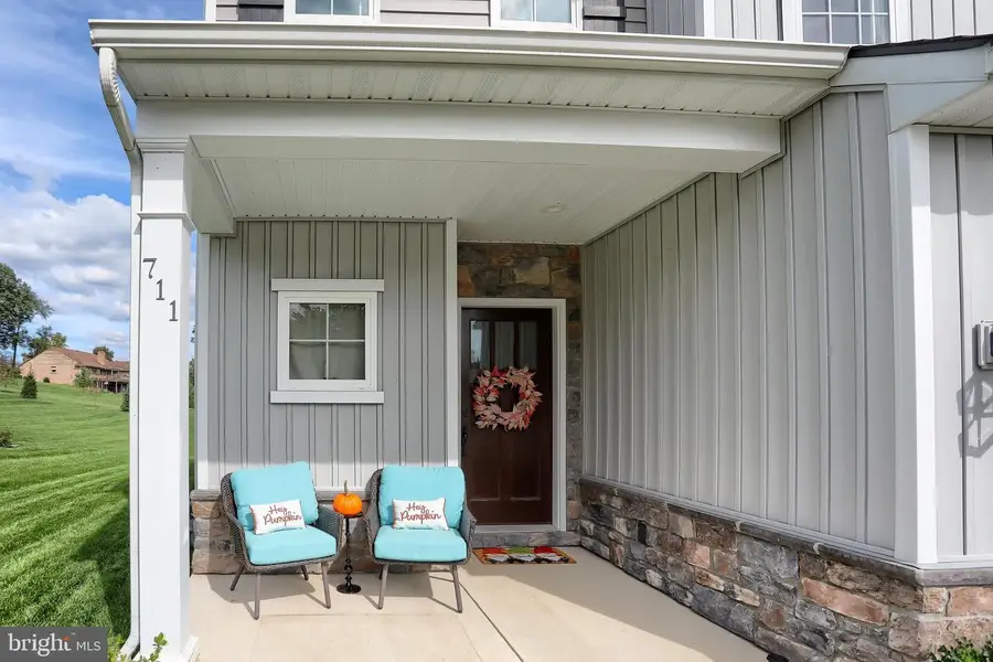 711 Radio, Elizabethtown, PA 17022 - #3