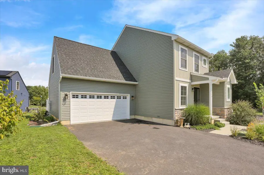 116 Meadows Bnd, Lititz, PA 17543 - #2