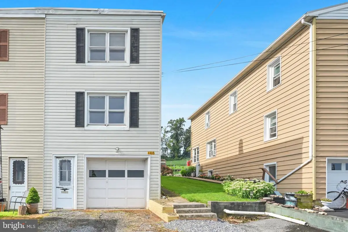 1305 Kramer Mill Rd, Denver, PA 17517 - #1