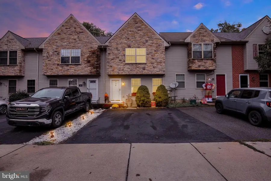 336 Wild Cherry Ln, Marietta, PA 17547 - #2