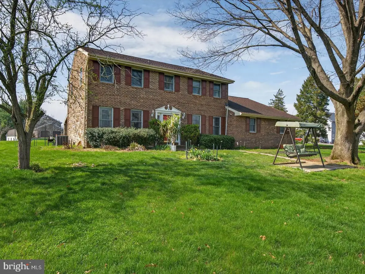 2 Wildflower, Lancaster, PA 17603 - #1