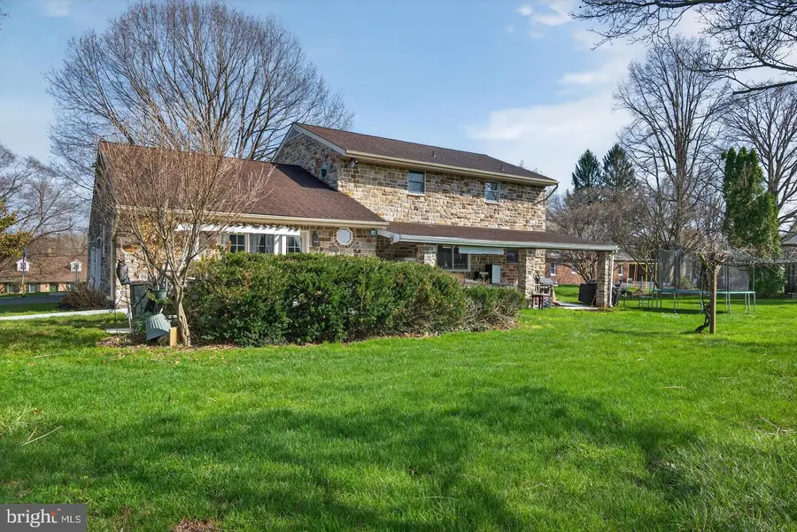 2 Wildflower, Lancaster, PA 17603 - #3
