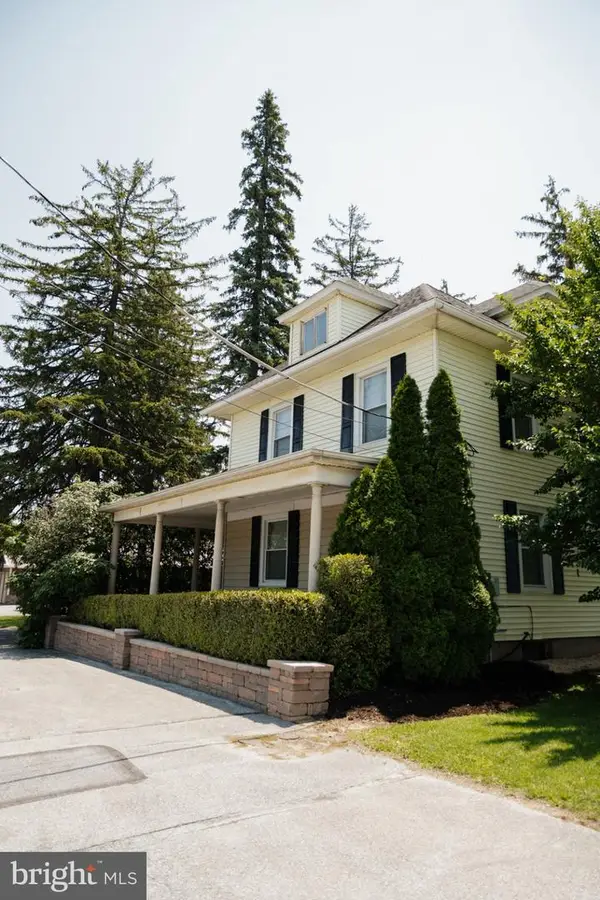 3432 E Lincoln Hwy E, PARADISE, PA 17562