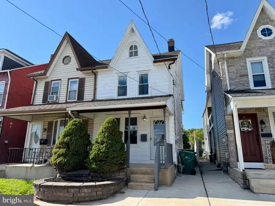 919 Spruce St, Columbia, PA 17512 - #2