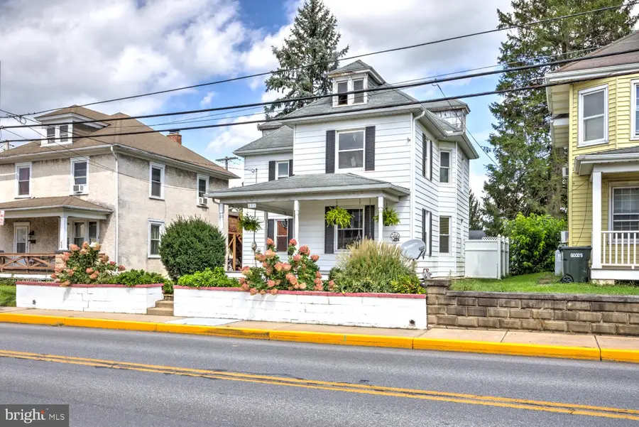 221 Brimmer Ave, New Holland, PA 17557 - #2