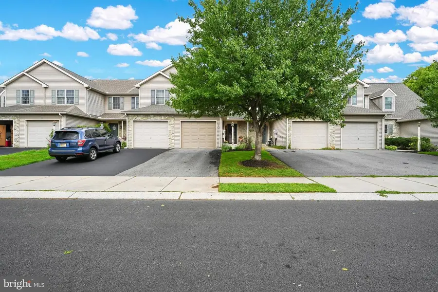 69 Pebble Creek Dr, Lititz, PA 17543 - #3