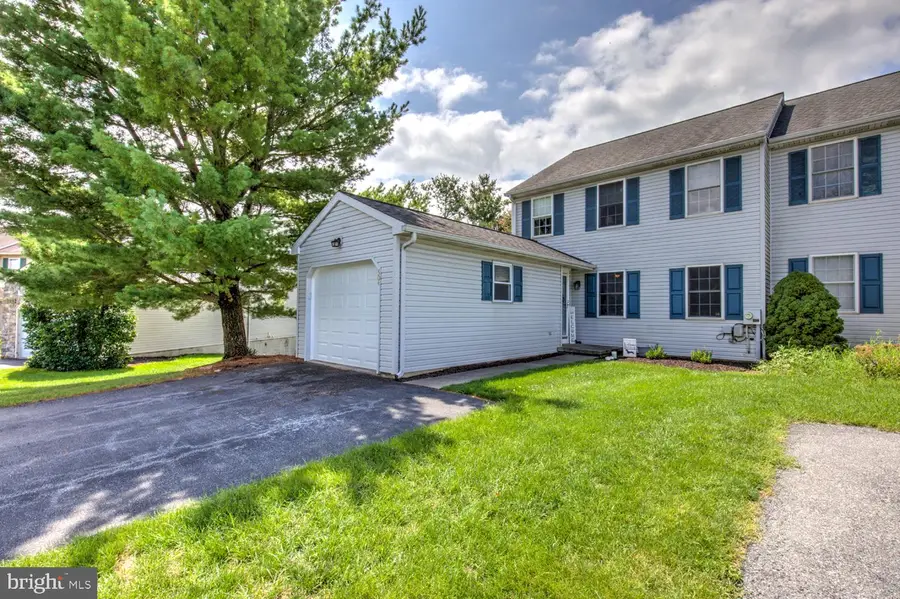 504 Wood Duck Dr, Manheim, PA 17545 - #3
