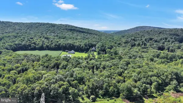 1500 Laurel Dr, HOPELAND, PA 17533