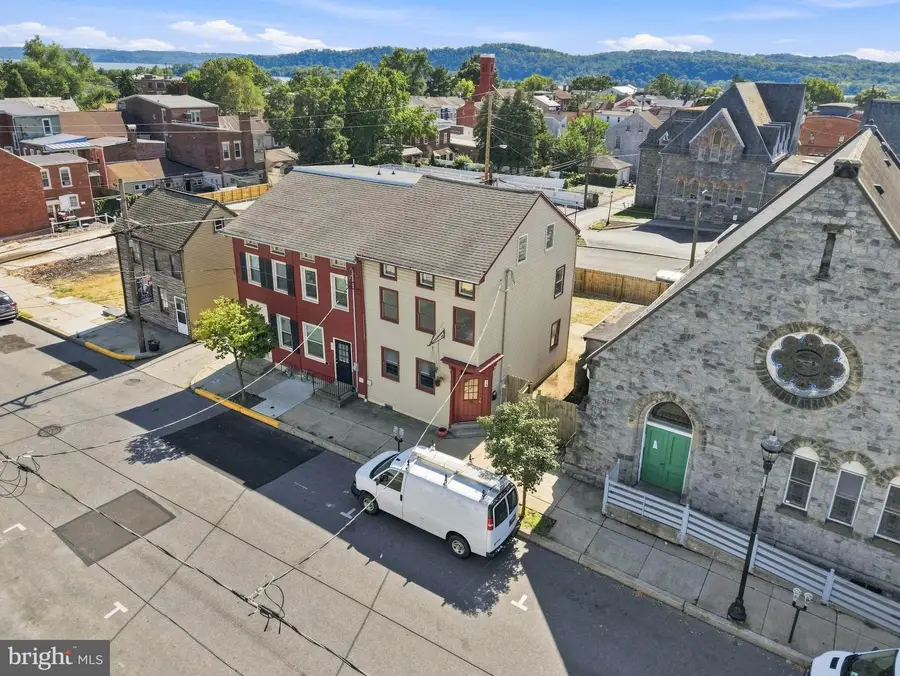 20 S 4th St, Columbia, PA 17512 - #3