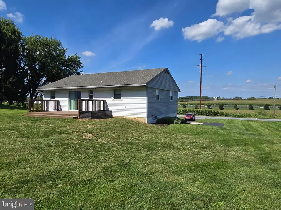1252 Iron Bridge Rd, Columbia, PA 17512 - #2