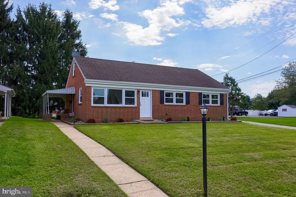 1338 Manor St, Columbia, PA 17512 - #1