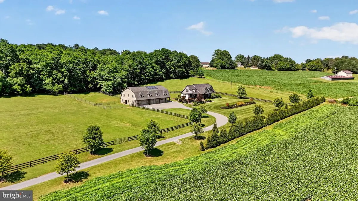 409 Weaver Rd, Strasburg, PA 17579 - #1