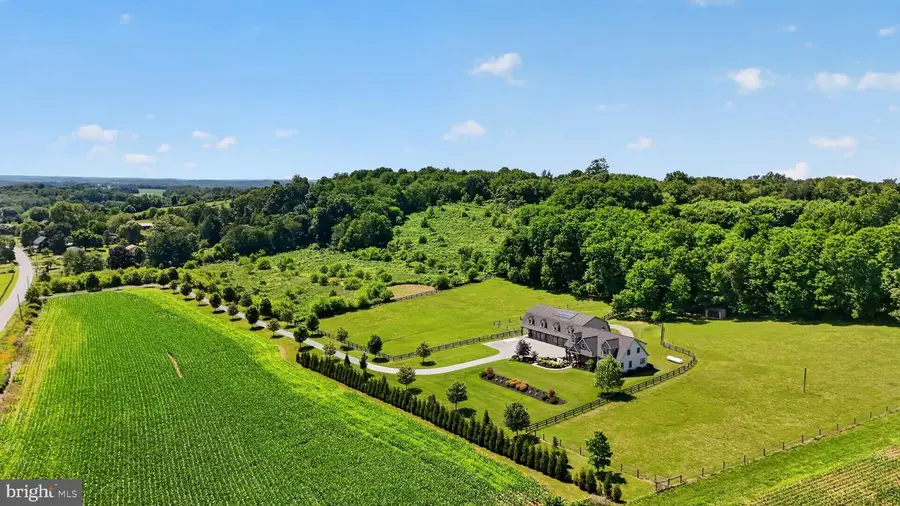 409 Weaver Rd, Strasburg, PA 17579 - #2