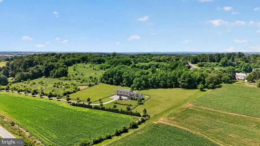 409 Weaver Rd, Strasburg, PA 17579 - #3