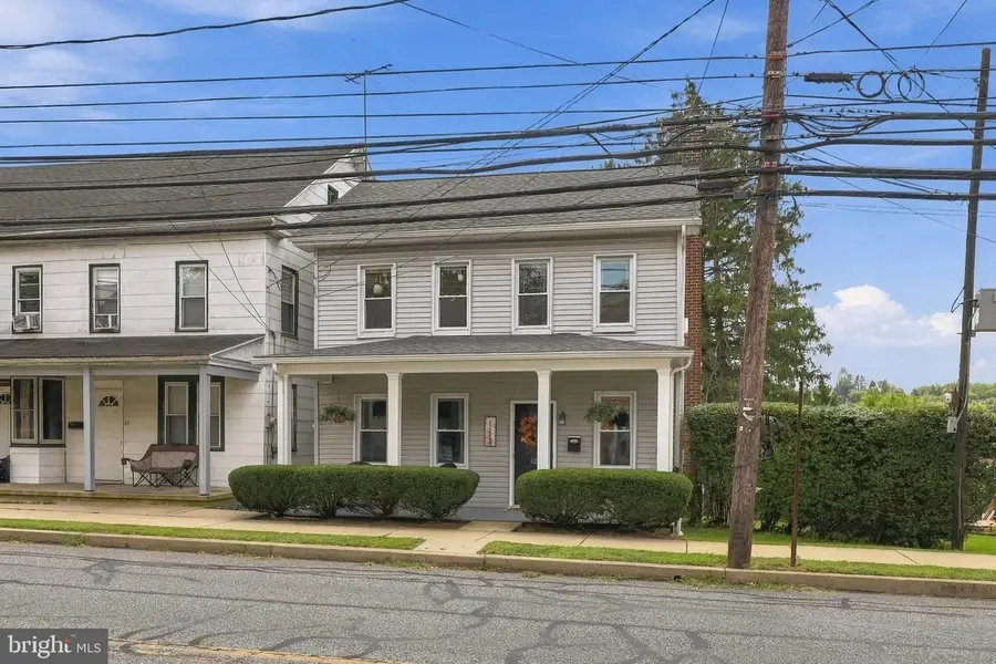 22 E Main St, Mountville, PA 17554 - #2