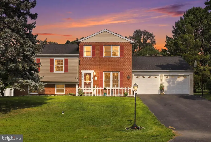 2494 Ellendale Dr, Lancaster, PA 17602 - #2