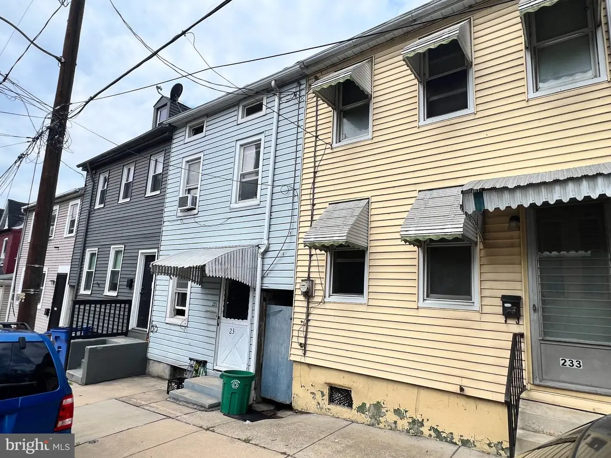 231 Lawrence St, Columbia, PA 17512 - #1