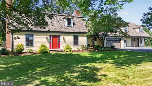 126 W Newport Rd, LITITZ, PA 17543