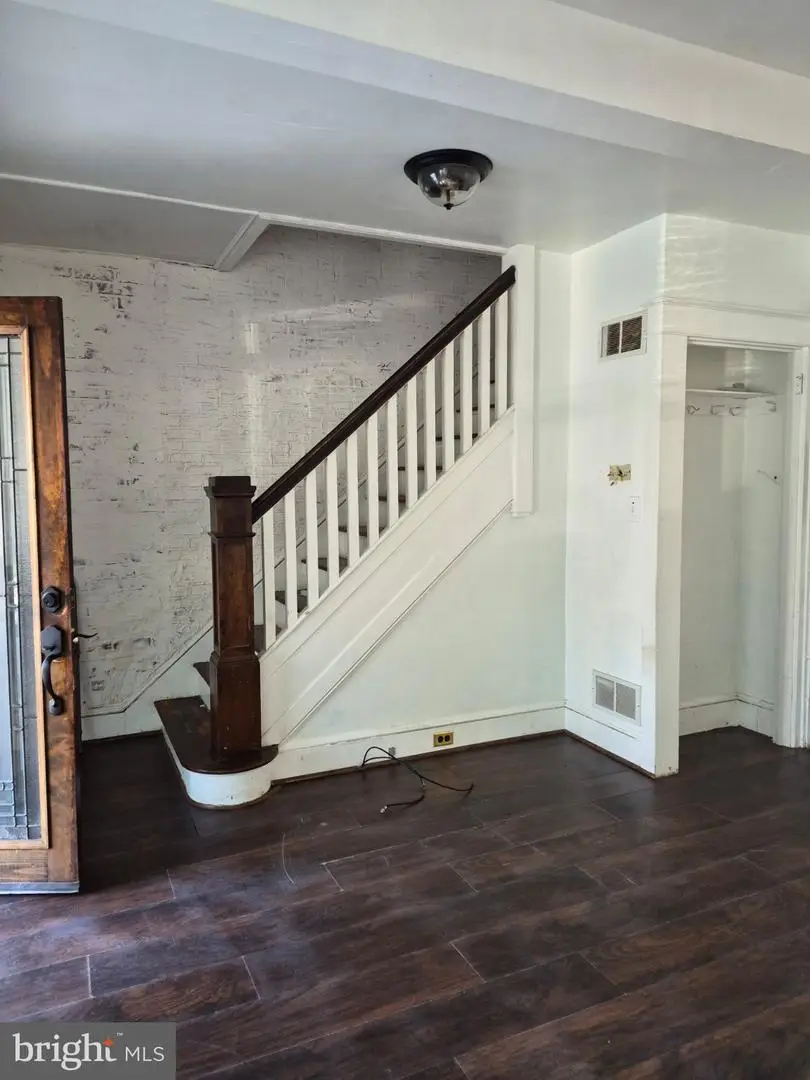 37 E Walnut St, Ephrata, PA 17522 - #2