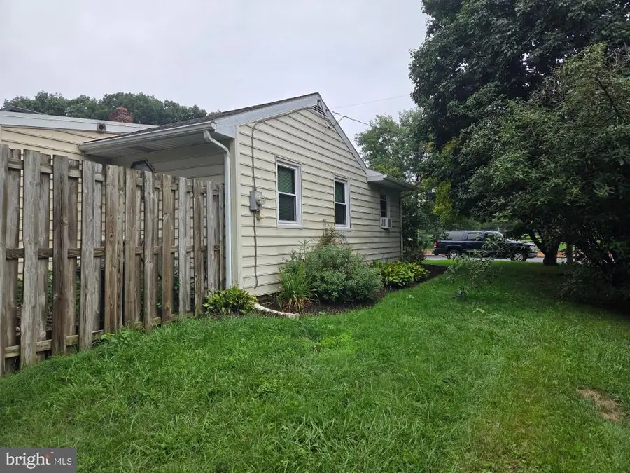 340 E Marion St, Lititz, PA 17543 - #3
