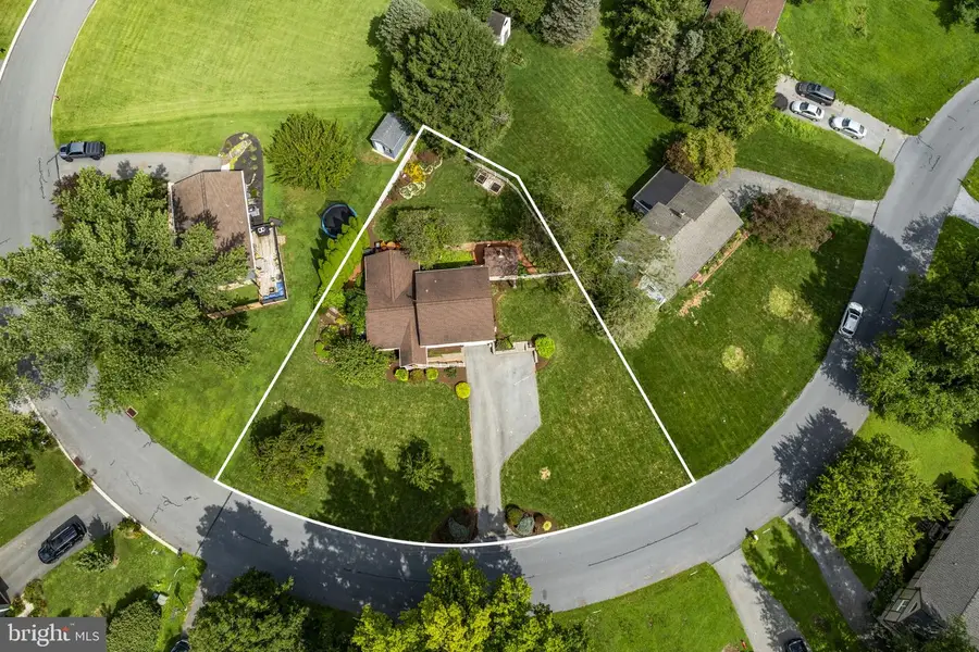 136 Carol Dr, Washington Boro, PA 17582 - #2