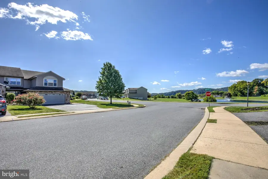 454 Alexandria Ct, Marietta, PA 17547 - #2