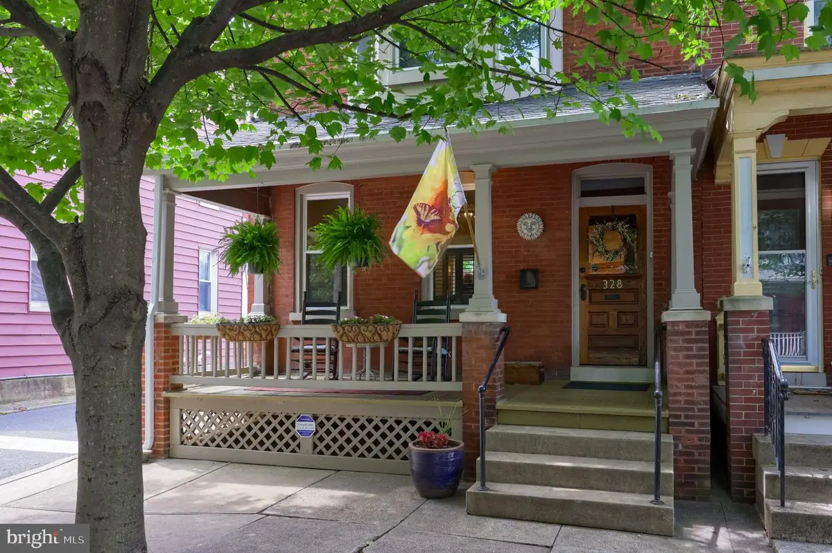 328 N Pine St, Lancaster, PA 17603 - #1