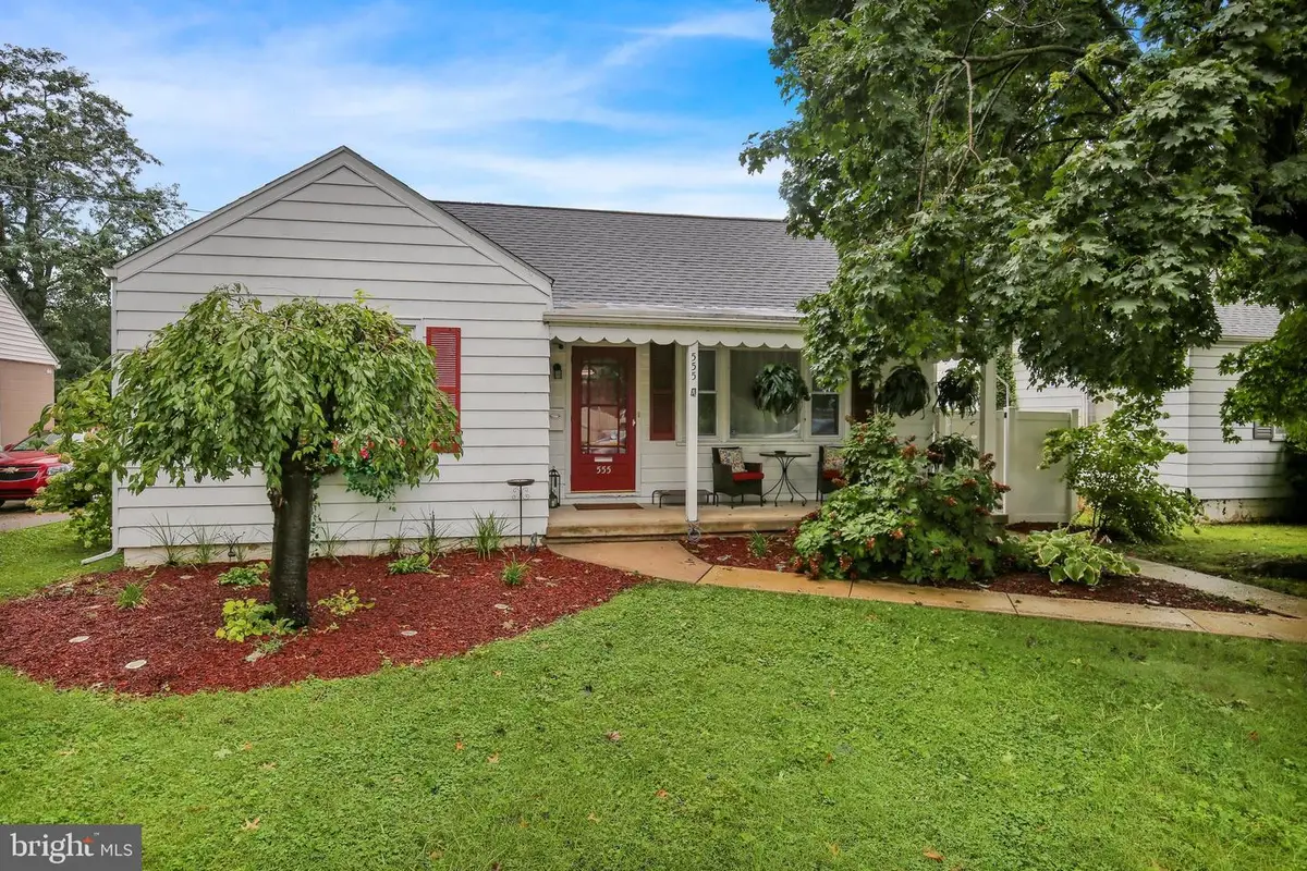 555 Maple St, Columbia, PA 17512 - #1