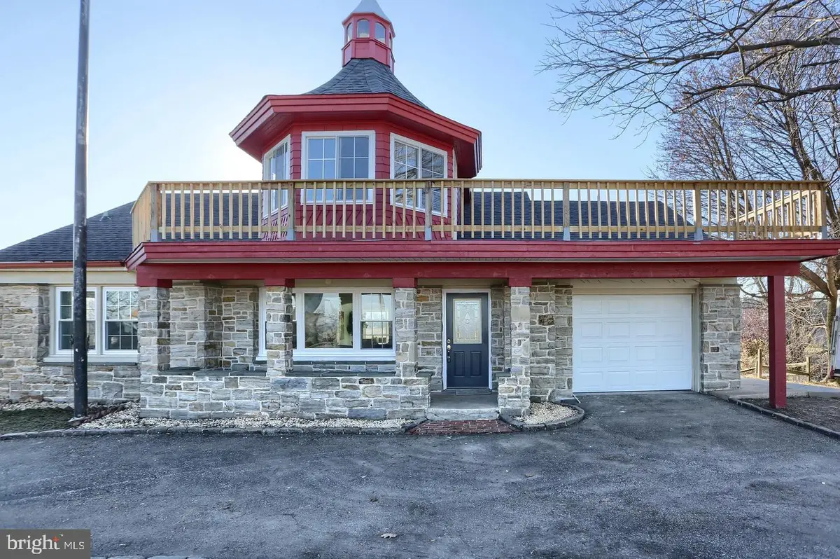 562 Georgetown Rd, Ronks, PA 17572 - #1
