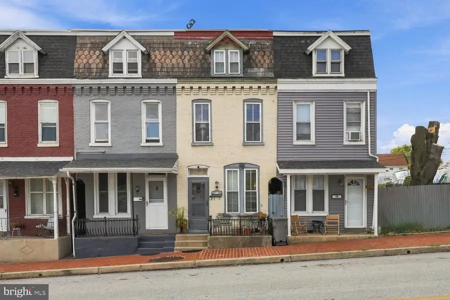 117 Locust St, Columbia, PA 17512 - #2