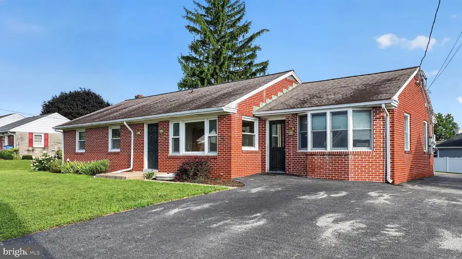 3619 Rose Ave, Gordonville, PA 17529 - #2