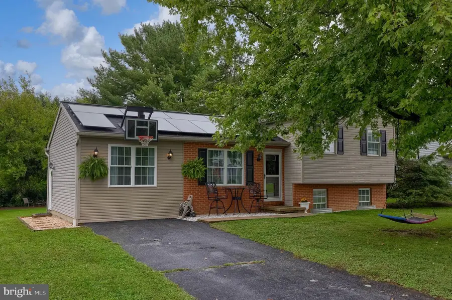 1504 Mcfarland Dr, Landisville, PA 17538 - #2