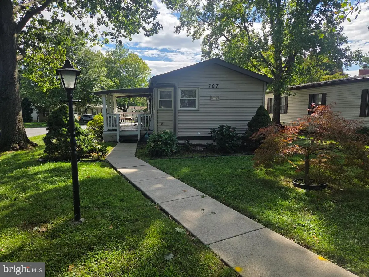 707 Fallon Dr, Lancaster, PA 17601 - #1