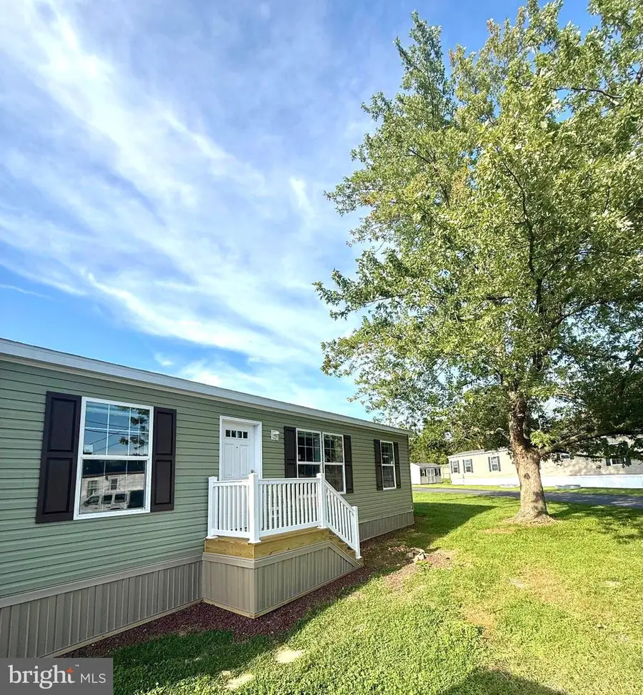 323 Don Dr, New Holland, PA 17557 - #3