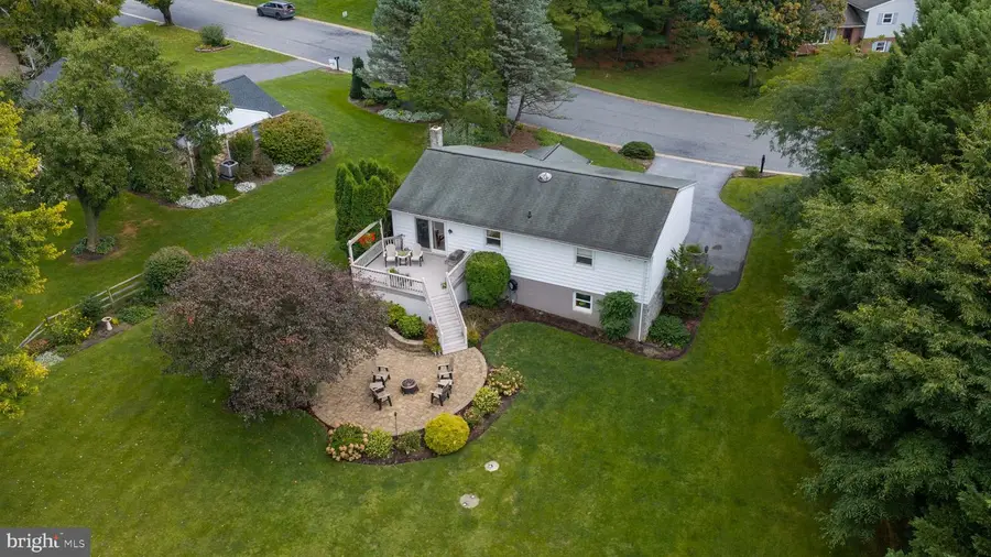 18 Pinewood Ave, Ephrata, PA 17522 - #3