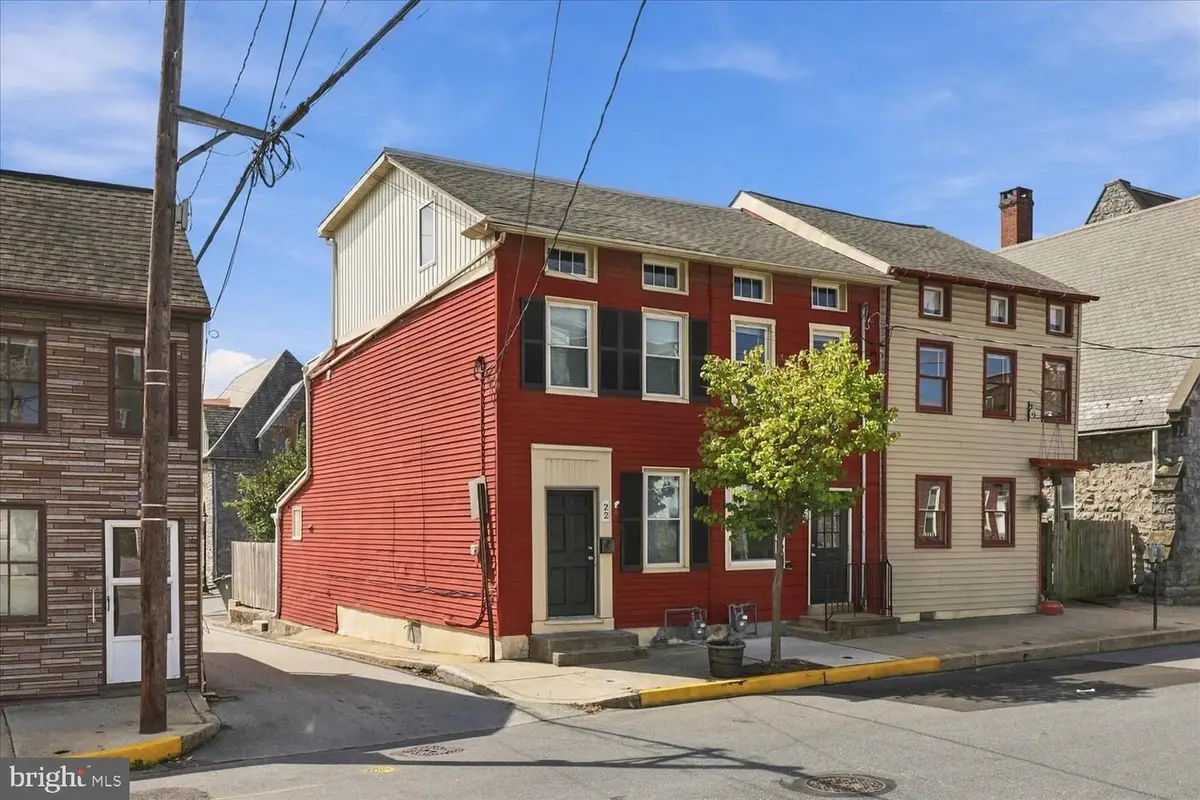 22 S 4th St, Columbia, PA 17512 - #1