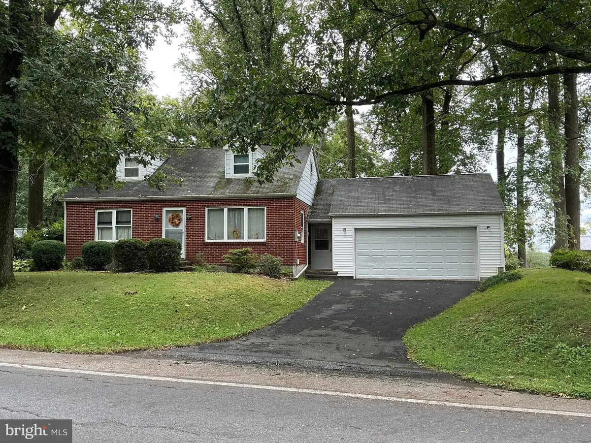 1108 Ridge Rd, Elizabethtown, PA 17022 - #1