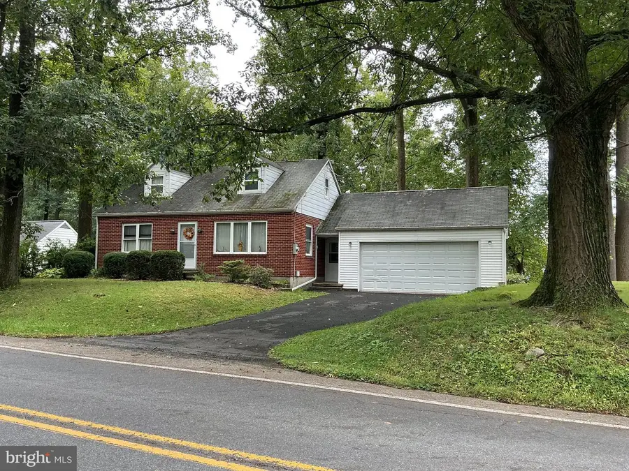 1108 Ridge Rd, Elizabethtown, PA 17022 - #2