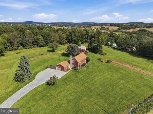 7010 W Elizabethtown Rd, MANHEIM, PA 17545